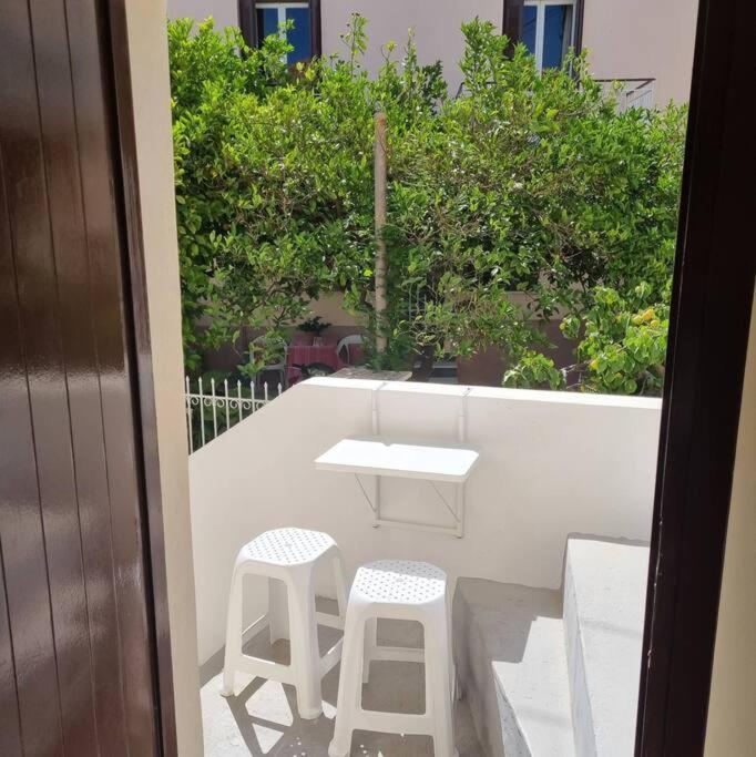 Evi'S Touch 1 Apartment Poros Town Екстериор снимка